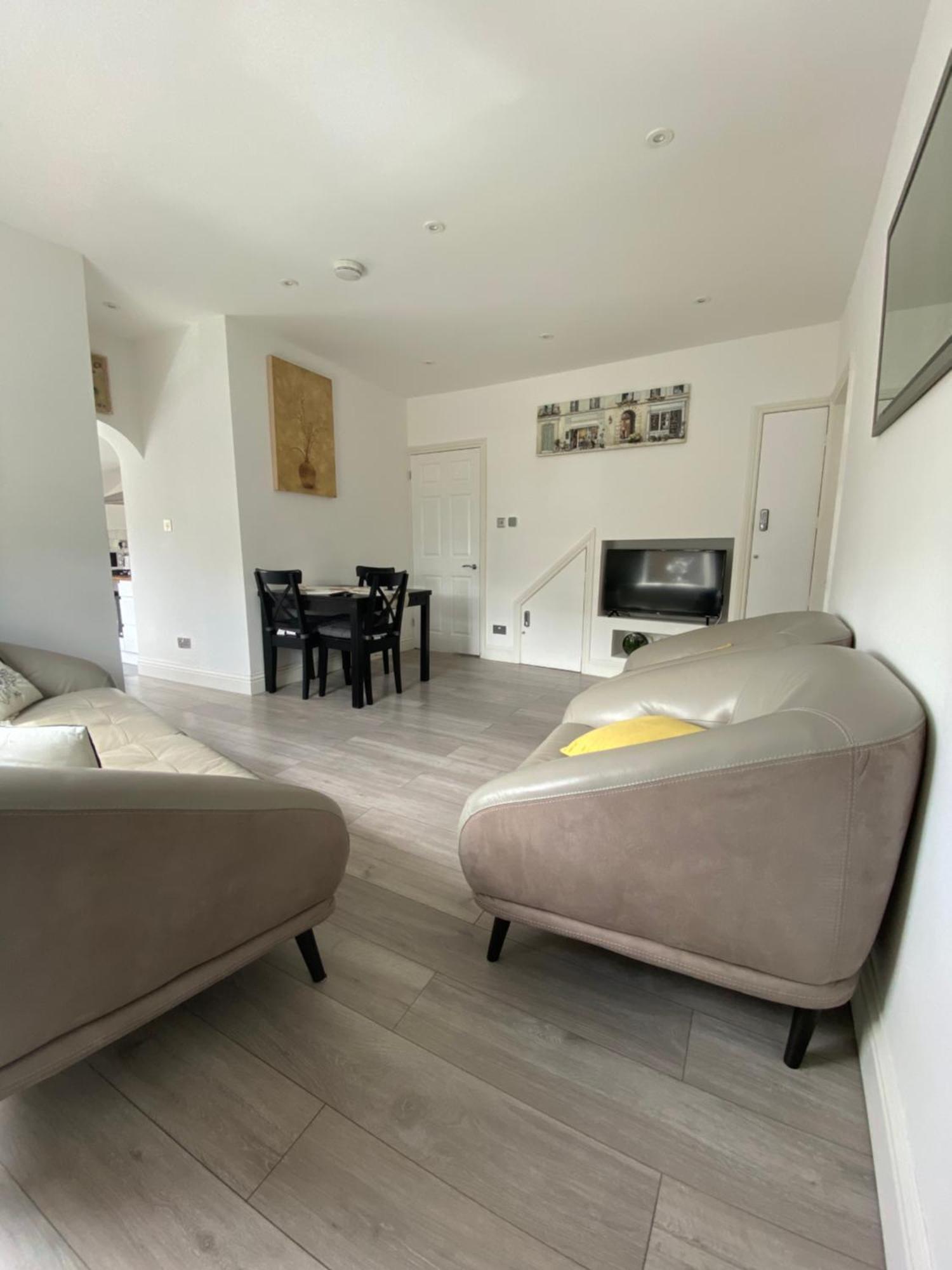 Eejs Modern London 3 Bed Flat Near Crystal Palace Stadium - Great Transport Links Norwood Eksteriør billede
