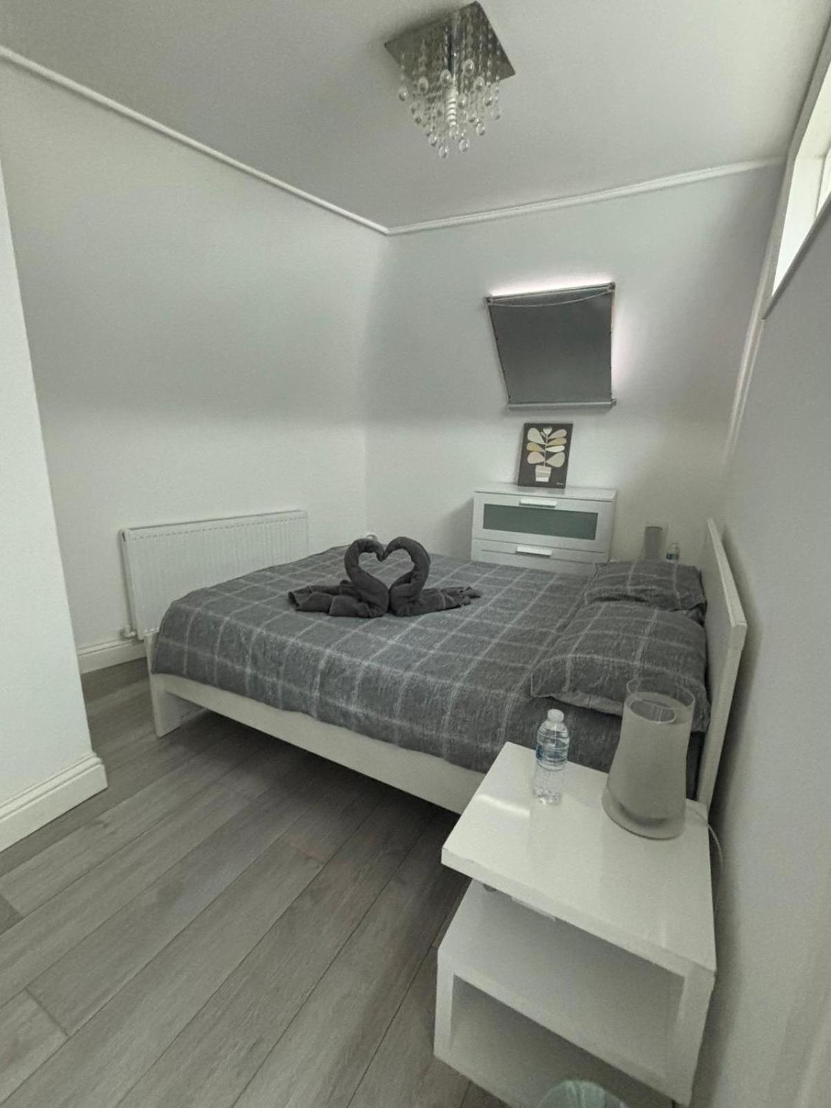 Eejs Modern London 3 Bed Flat Near Crystal Palace Stadium - Great Transport Links Norwood Eksteriør billede