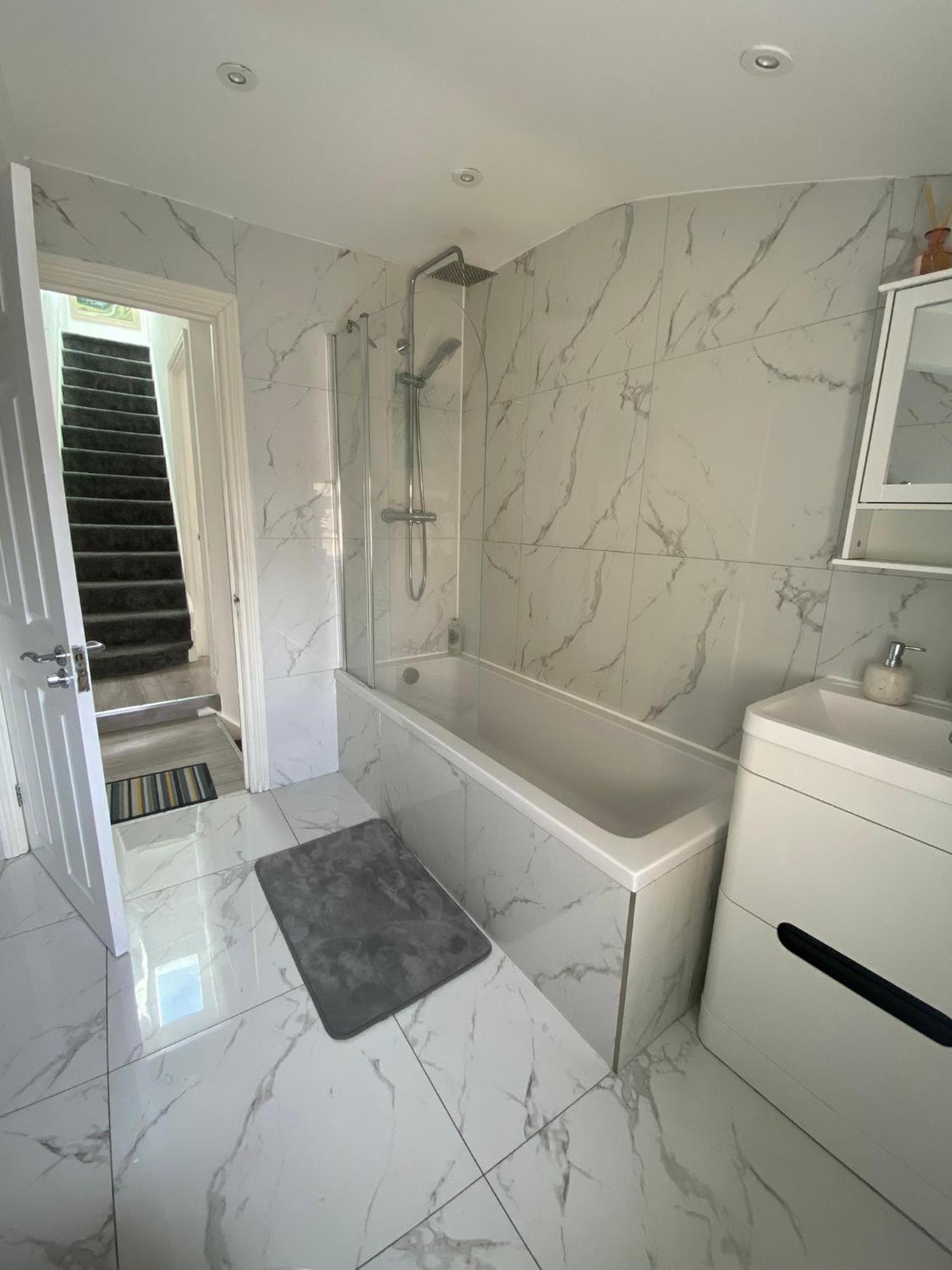 Eejs Modern London 3 Bed Flat Near Crystal Palace Stadium - Great Transport Links Norwood Eksteriør billede